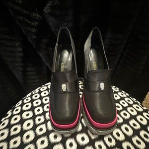 AZALEA WANG NICKI-BLACK CHUNKY BOOTIE!